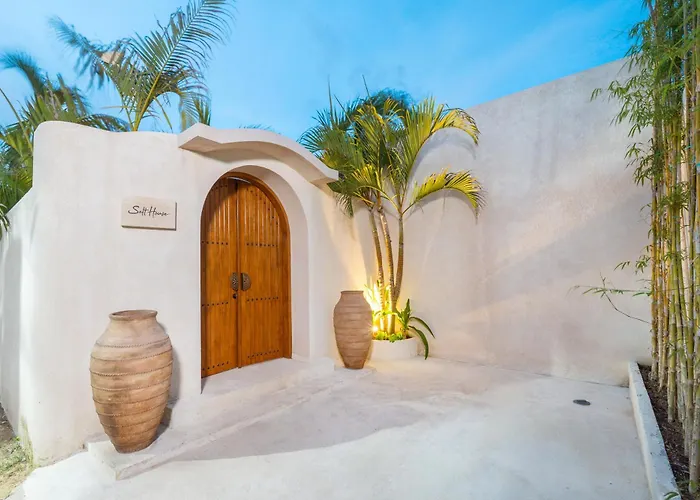Salt House Villa *